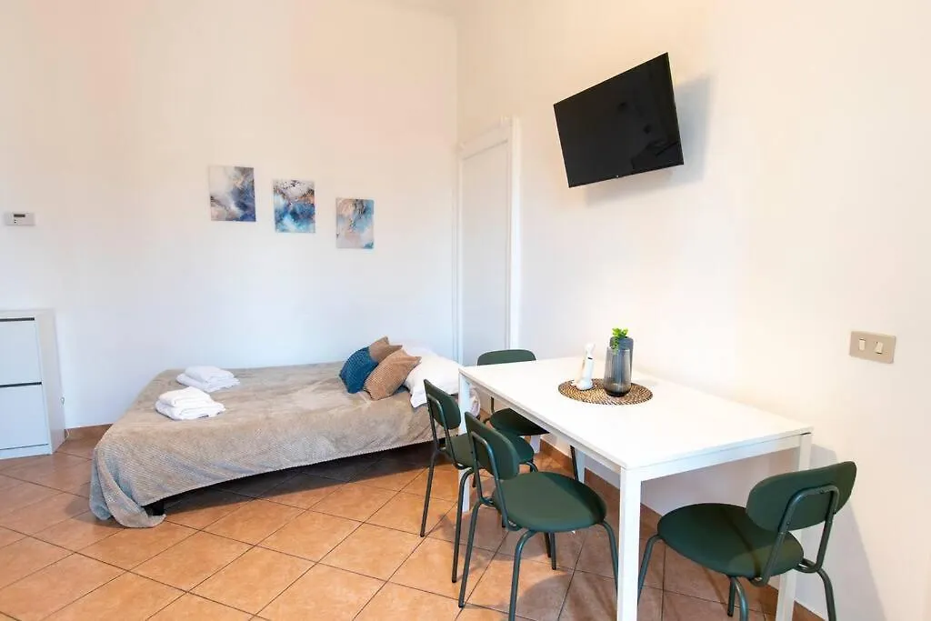 We Home - Watt18 House - Navigli Area Milan 0*,  Italy